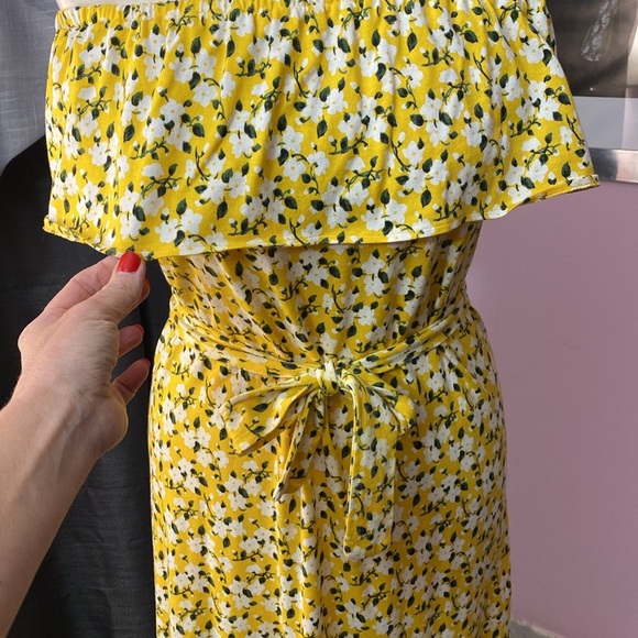 Diane Von Furstenberg Off-the-Shoulder Dress - Picture 4 of 6